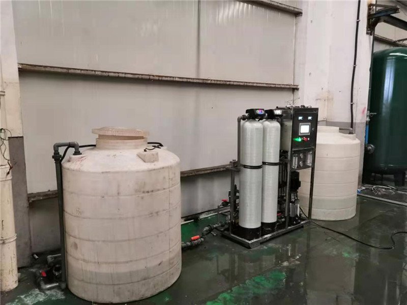 泰州0.5T/H反滲透設(shè)備(圖1)